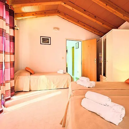 Holiday home In 35381