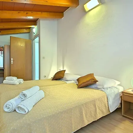 In Porec 35381